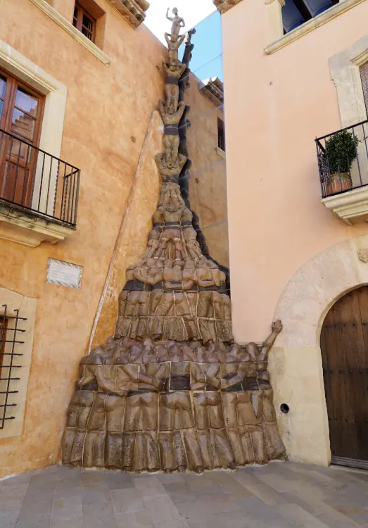 Pilar de vuit Plaça del Pou